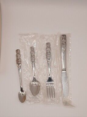 Oneida Peter Rabbit Child's Vtg Stainless Flatware Set of 4 (3 new, 1 used)